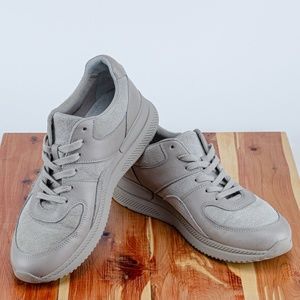 Tread by Everlane Sneakers in Grey